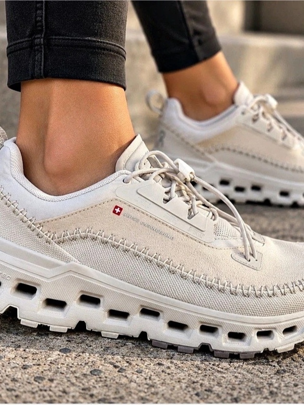 On Clouds Running Cloudaway 2 Sand Ice Lifestyle Travel Sneakers Women 7 NIB